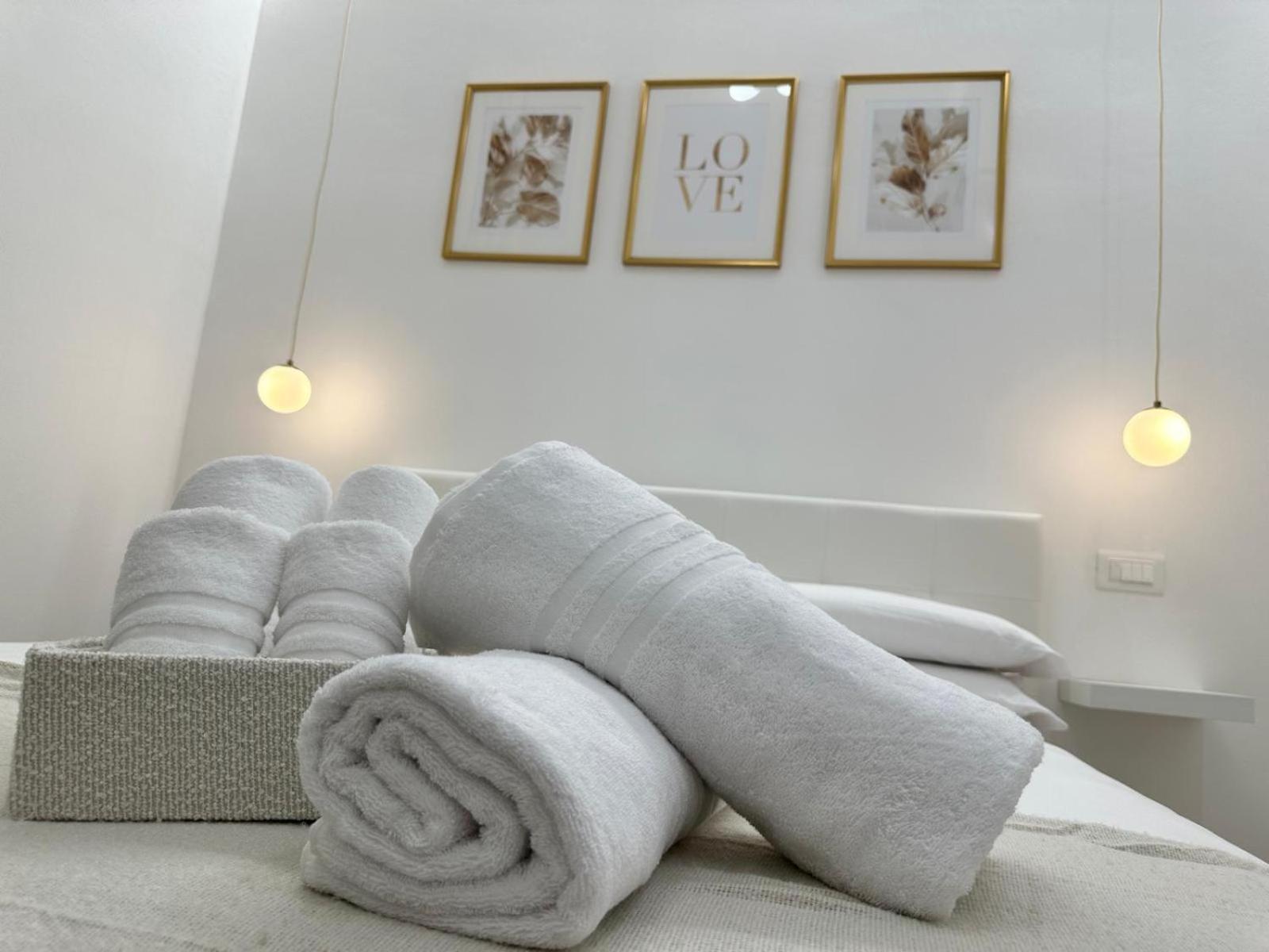 Center Rooms ลาสเปเซีย ภายนอก รูปภาพ