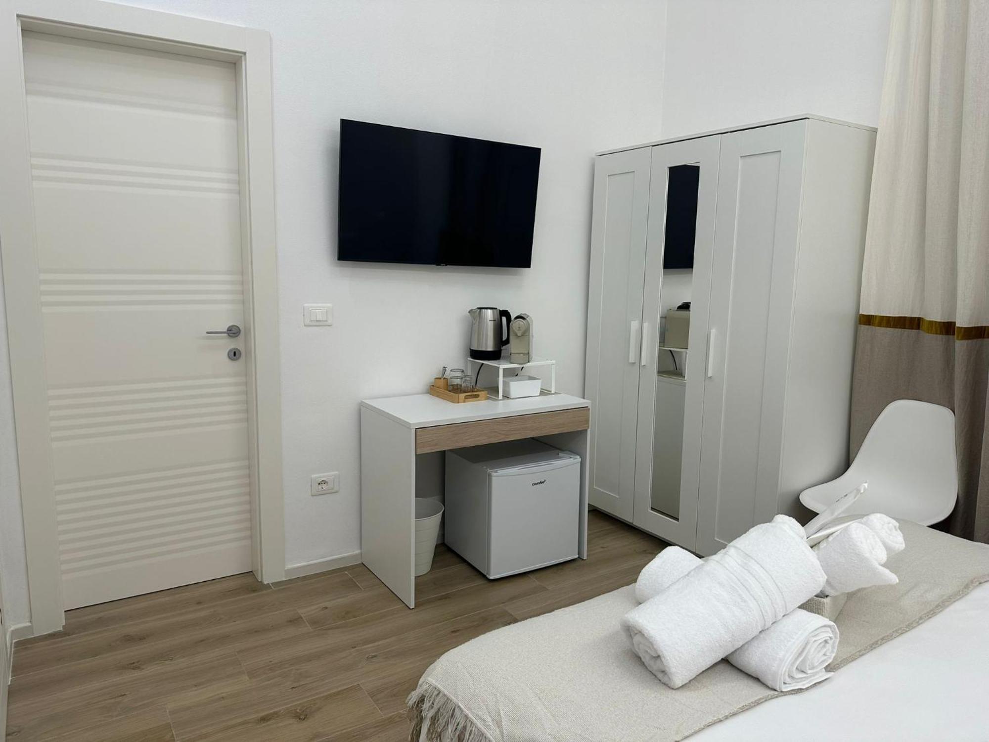 Center Rooms ลาสเปเซีย ภายนอก รูปภาพ