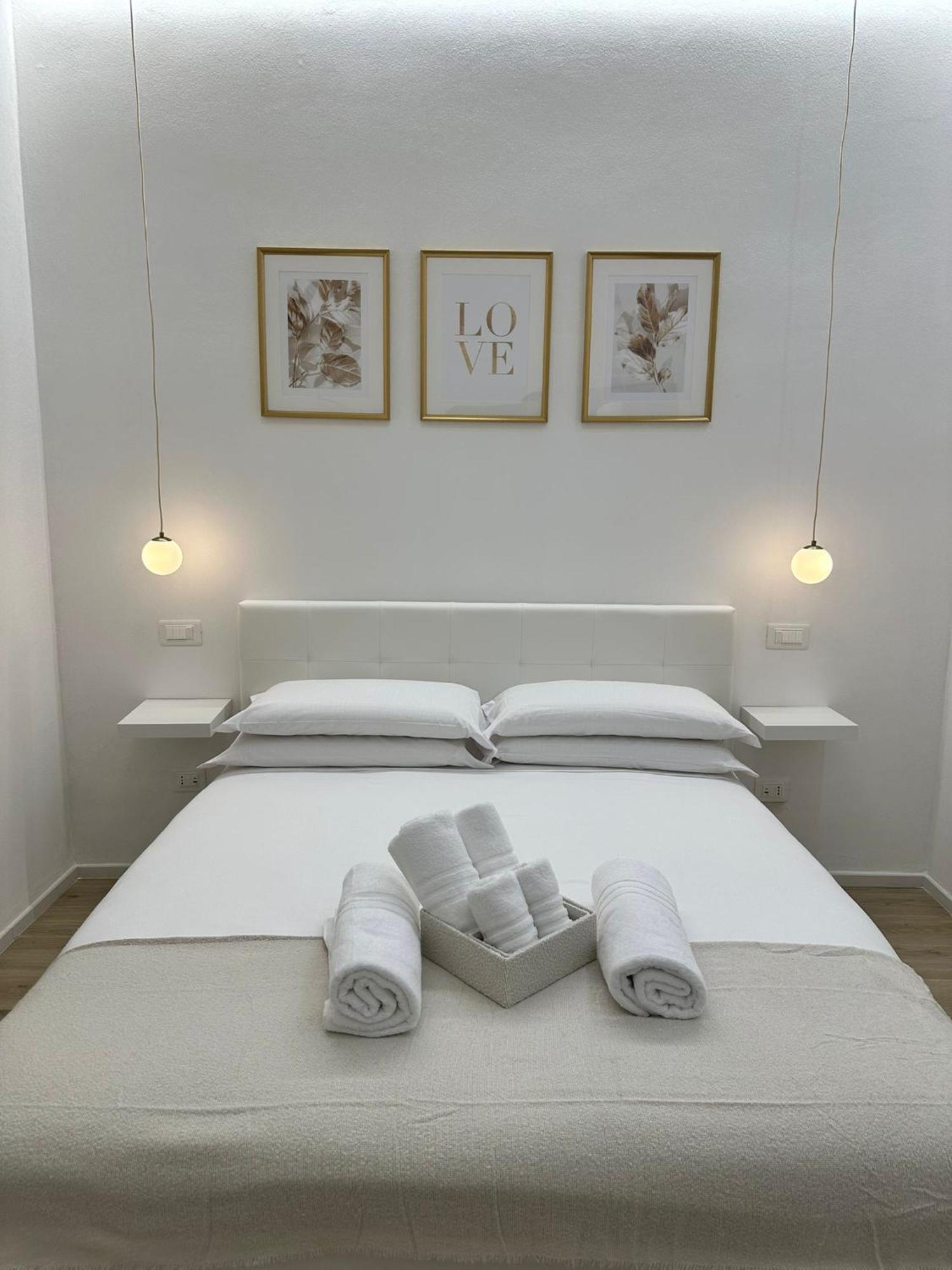 Center Rooms ลาสเปเซีย ภายนอก รูปภาพ
