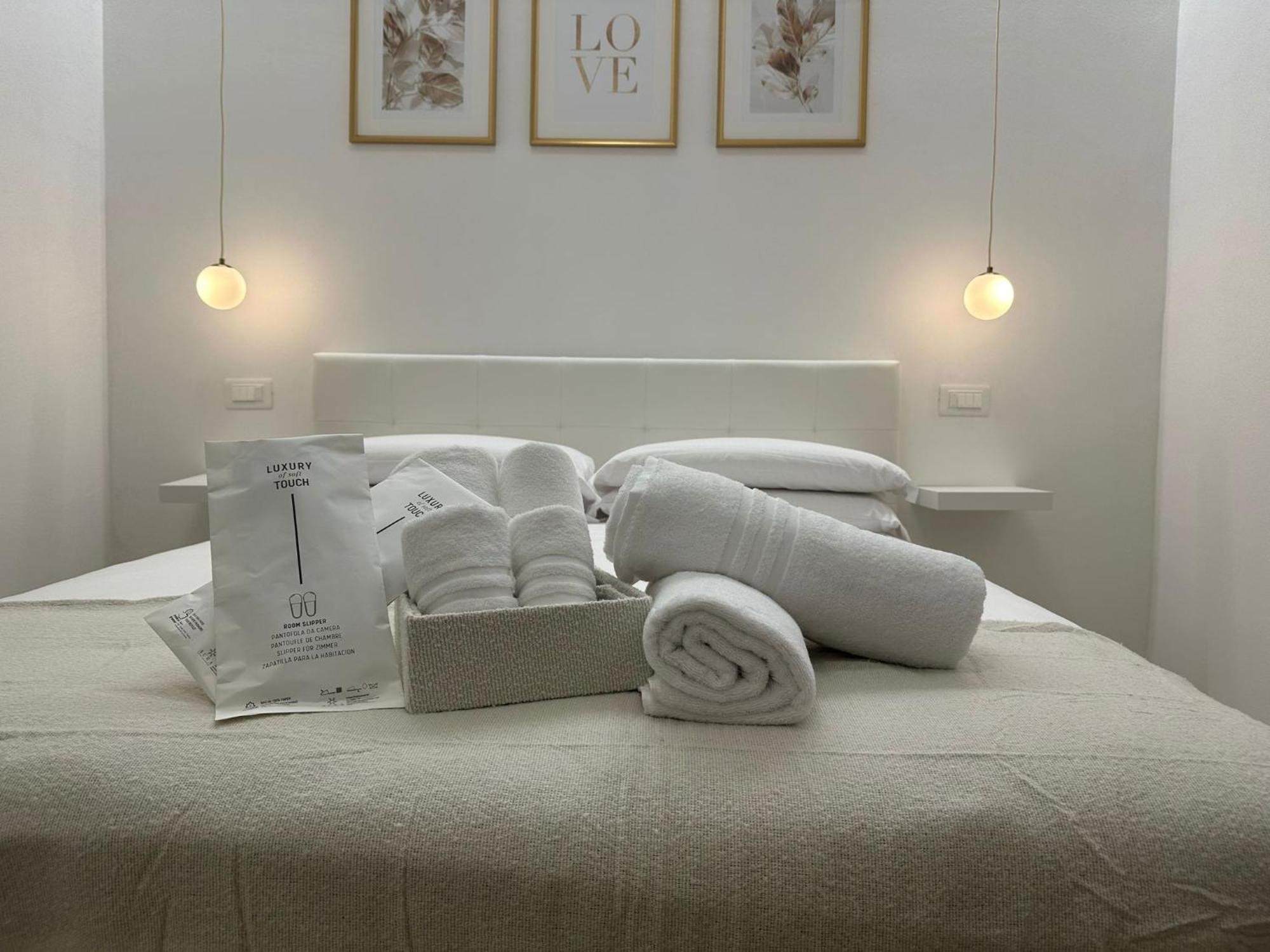 Center Rooms ลาสเปเซีย ภายนอก รูปภาพ